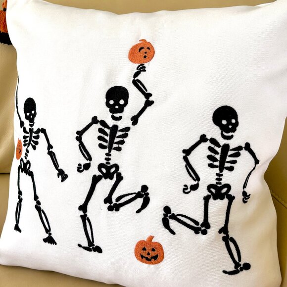 18x18  Halloween Embroidered Dancing Skeletons Jack O' Lanterns Pillow Cover New - Picture 2 of 5